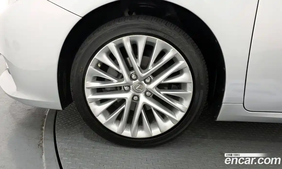 Lexus ES 2014 3.5 гидро в Москве № 862054, фото 5