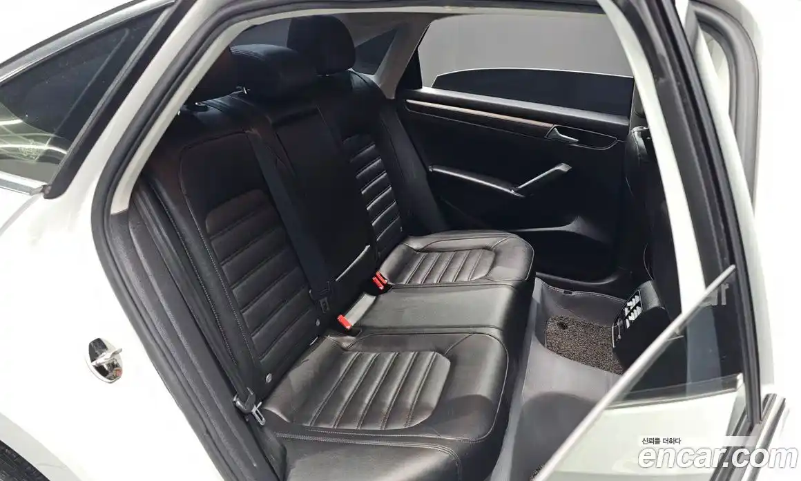 Volkswagen Passat 2018 2.0 гидро в Москве № 862342, фото 12