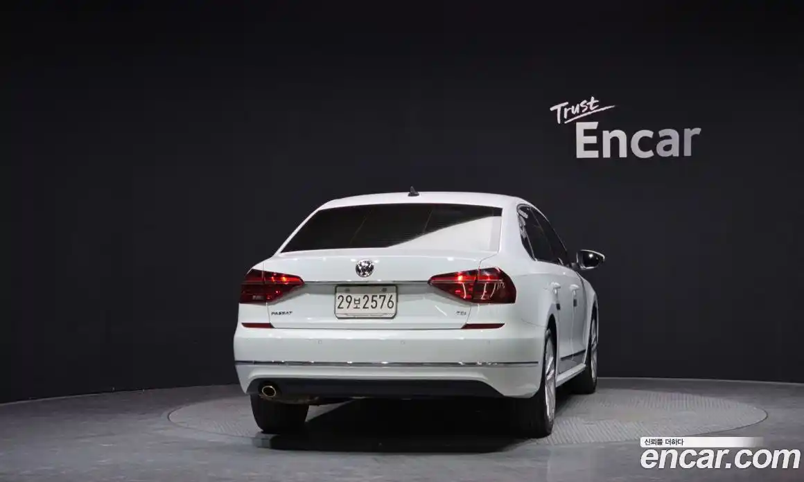 Volkswagen Passat 2018 2.0 гидро в Москве № 862342, фото 4