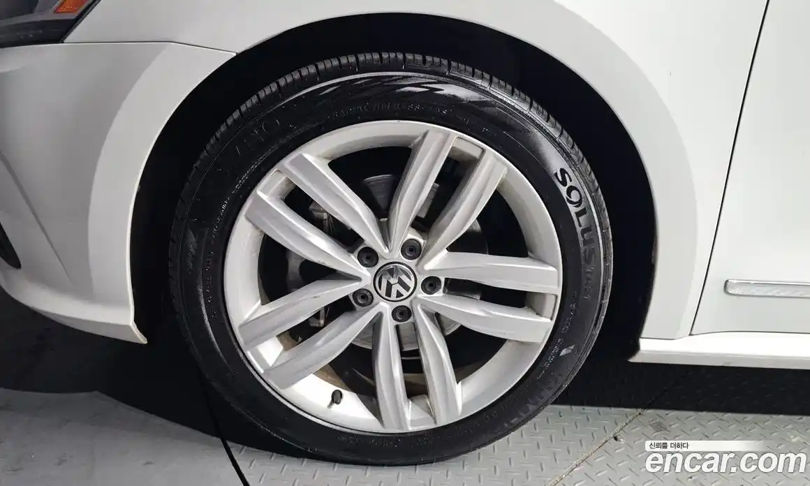 Volkswagen Passat 2018 2.0 гидро в Москве № 862342, фото 5
