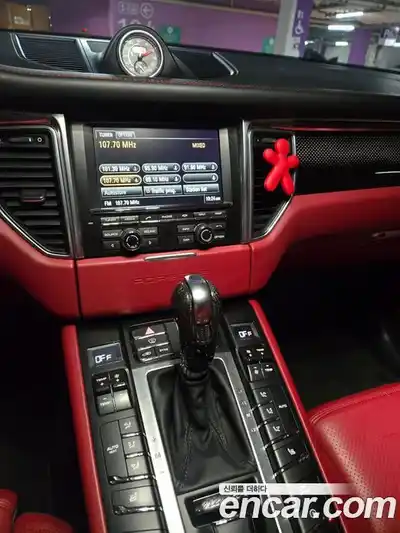 Porsche Macan 2014 3.6 гидро в Москве № 892930, миниатюра 6