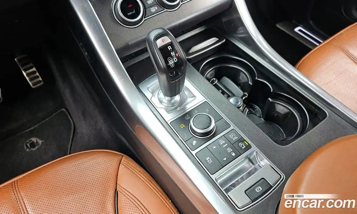 Land Rover Range-Rover Sport 2016 3.0 гидро в Москве № 895077, фото 9
