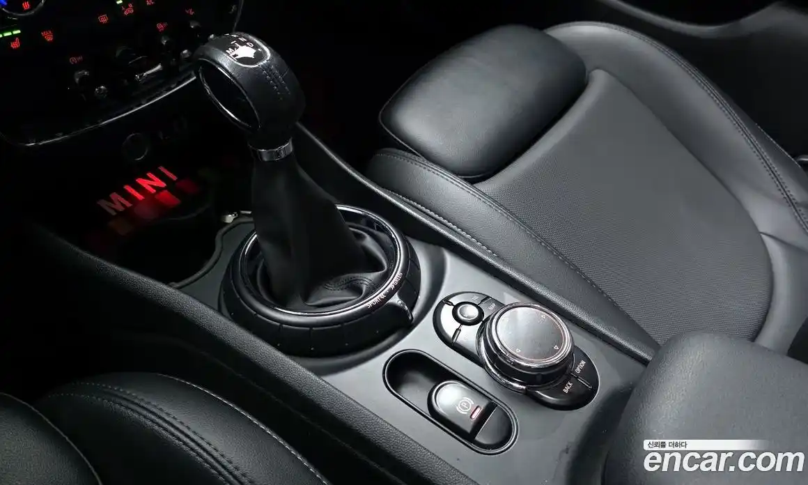 Mini Clubman 2016 1.6 гидро в Москве № 895443, фото 9