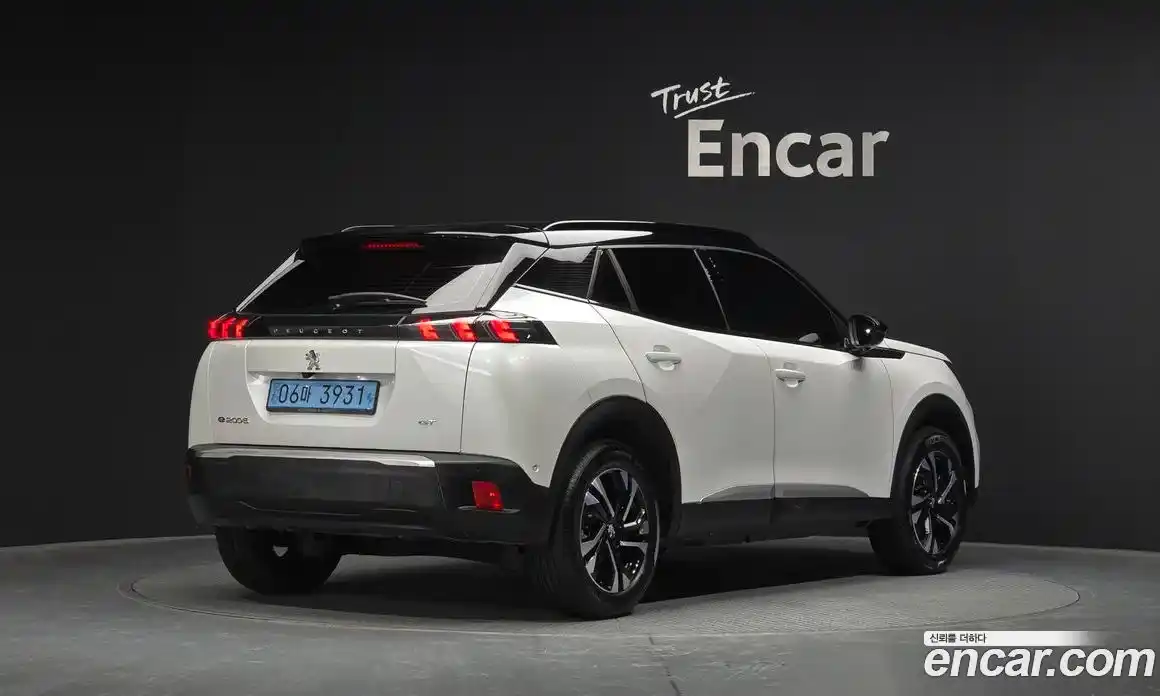 Peugeot 2008 2021 0.1 гидро в Москве № 897379, фото 2