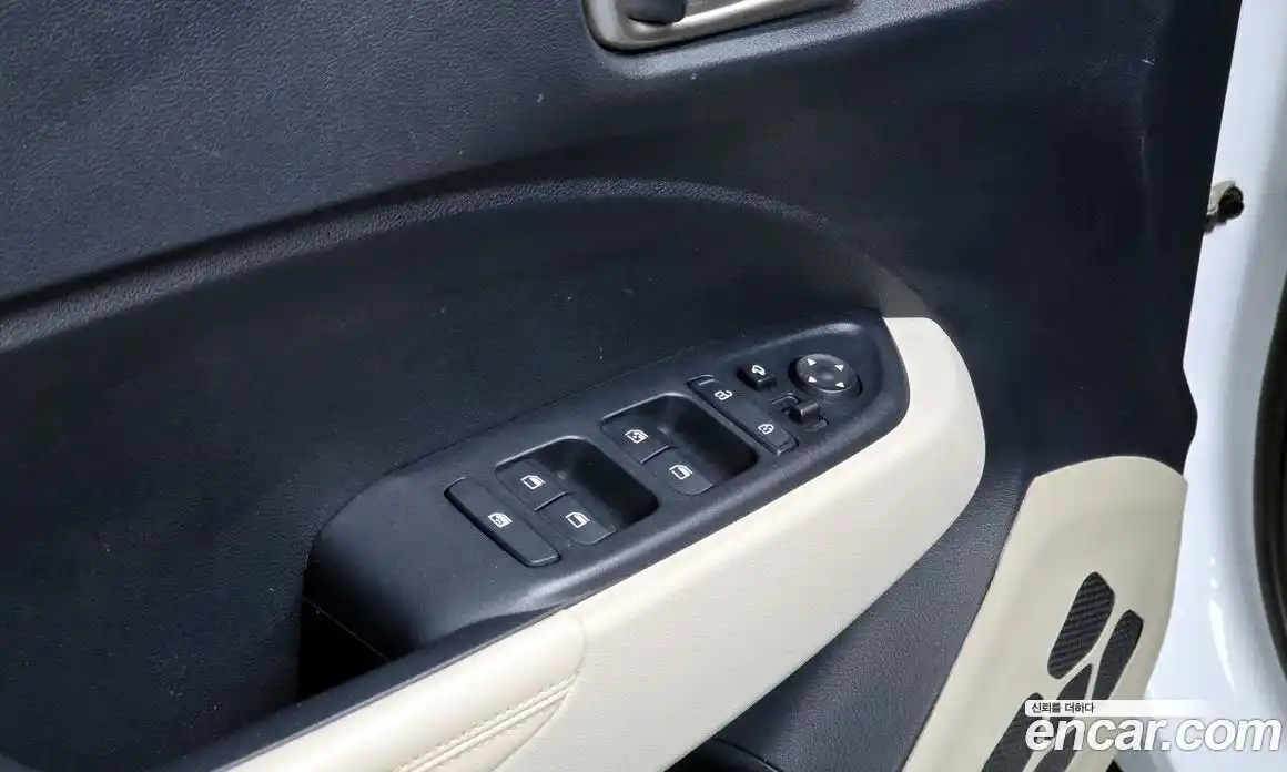 Hyundai Venue 2022 1.6 Автомат в Москве № 927585, фото 17