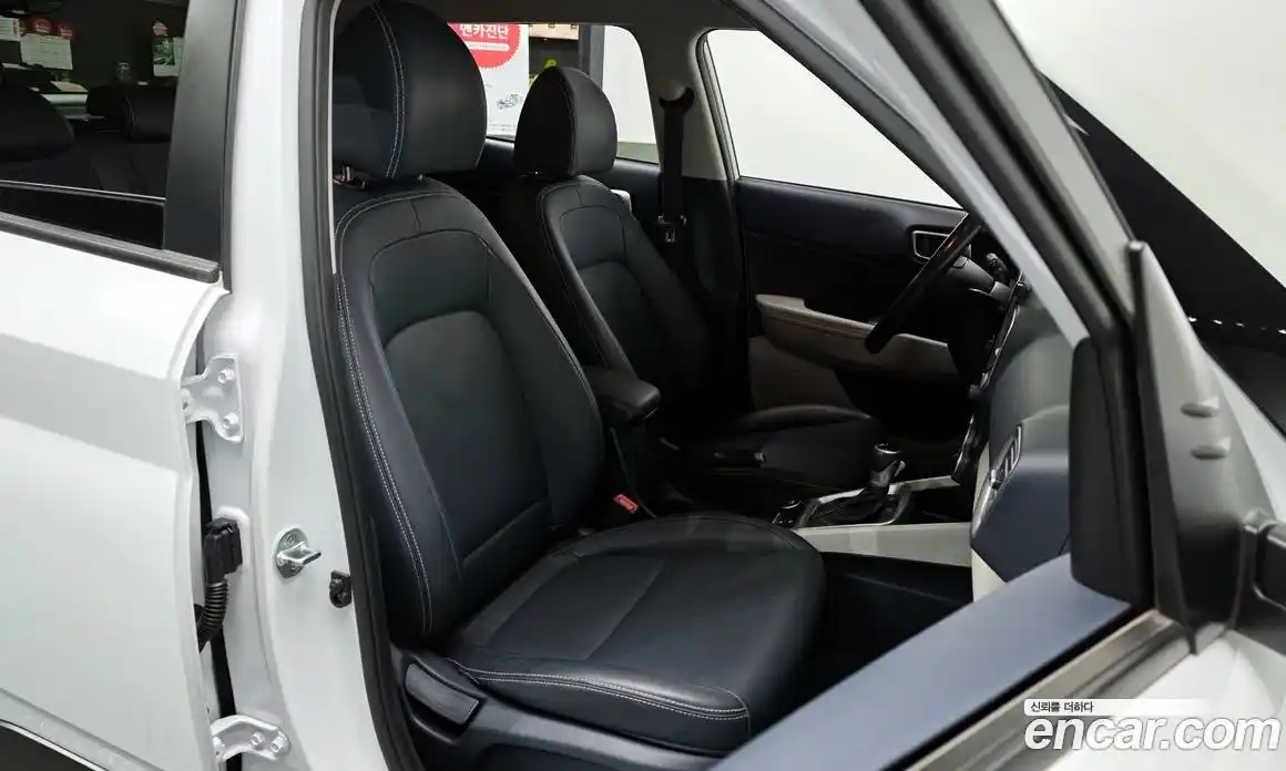 Hyundai Venue 2022 1.6 Автомат в Москве № 927585, фото 10