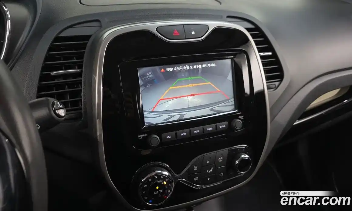 Renault QM3 2016 1.5 гидро в Москве, фото 15