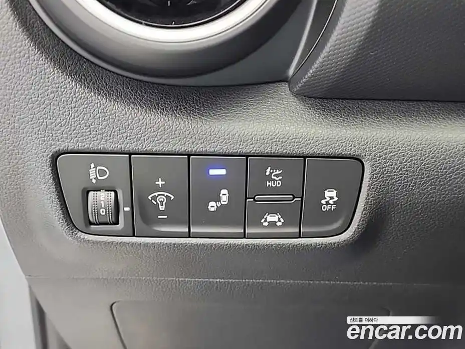 Hyundai Kona 2018 1.6 Автомат в Москве № 971838, фото 17