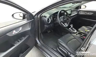 Kia K3 2022 1.6 Автомат в Москве № 972927, миниатюра 10