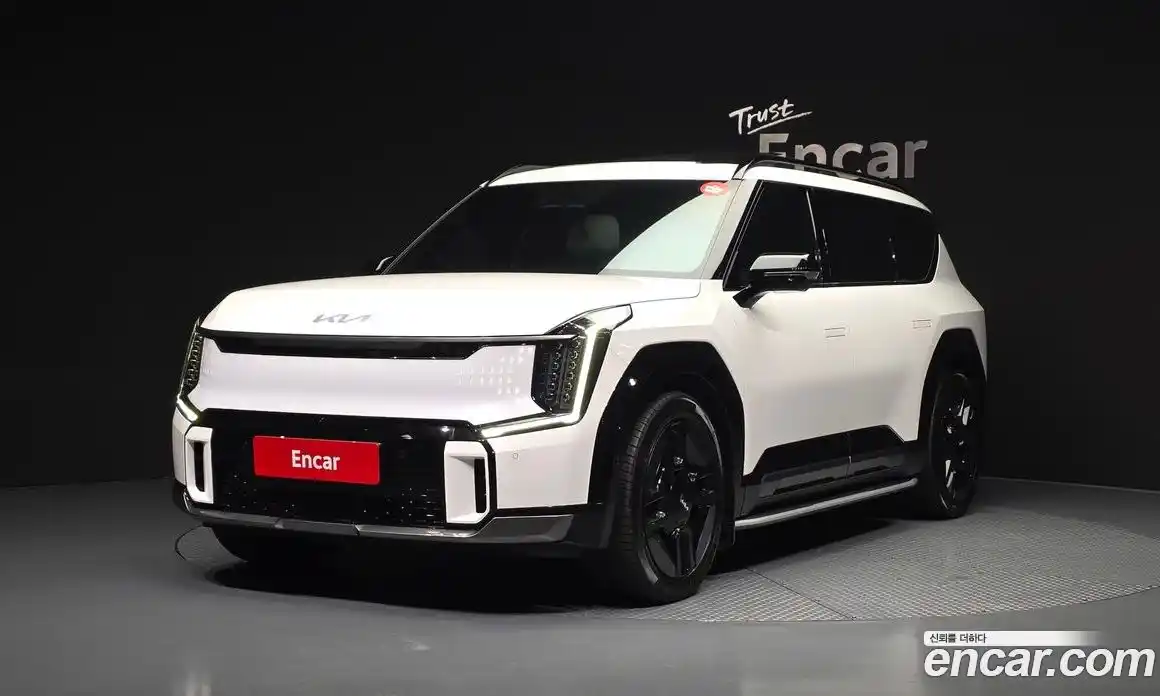 Kia EV9 2024 0.2 Автомат в Москве № 972955, фото 1