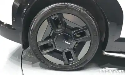 Kia EV9 2024 0.2 Автомат в Москве № 972955, миниатюра 5