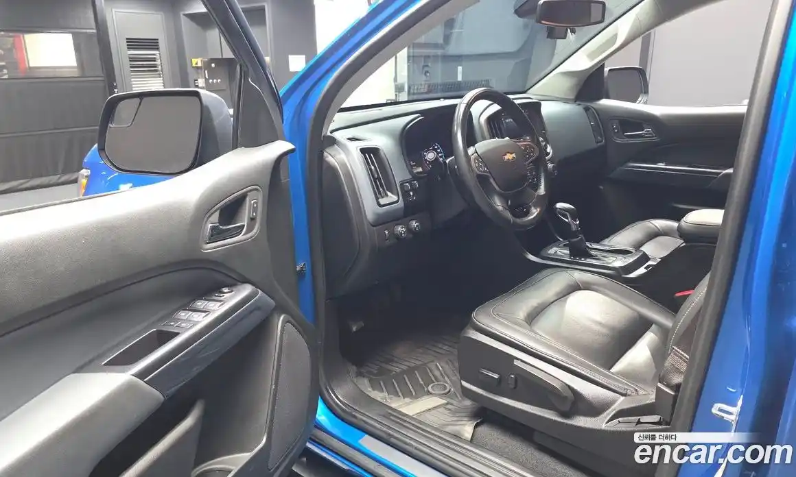 Chevrolet Colorado 2022 3.6 Автомат в Москве № 974248, фото 10