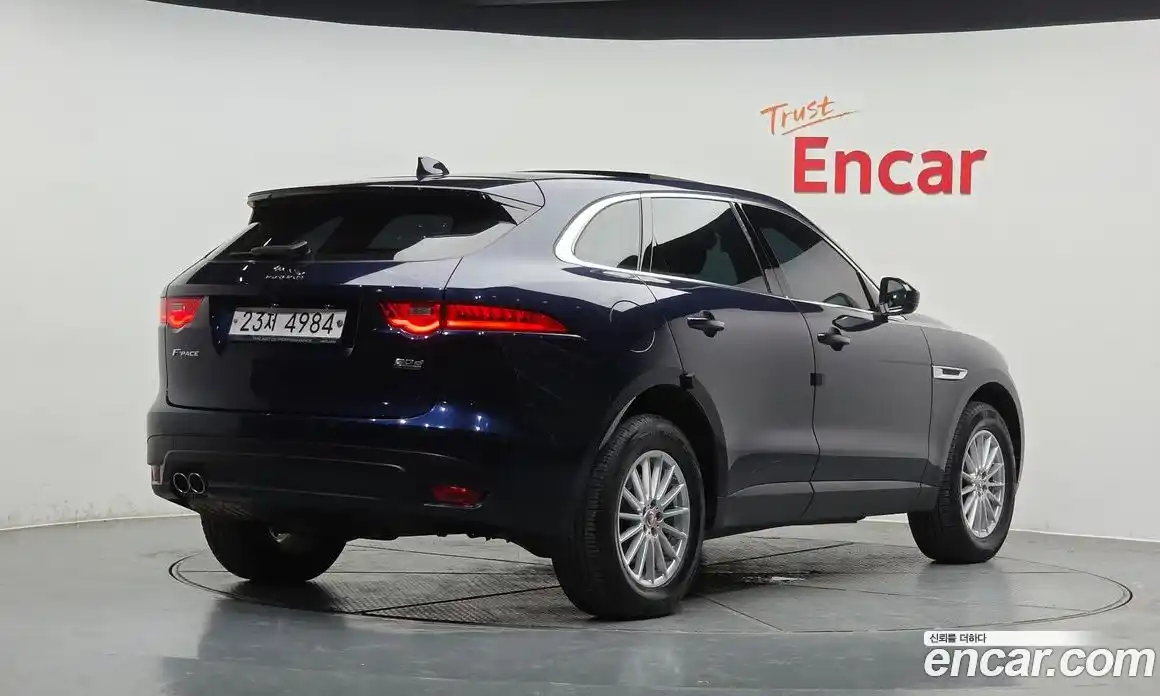 Jaguar F-Pace 2018 2.0 гидро в Москве № 976519, фото 2