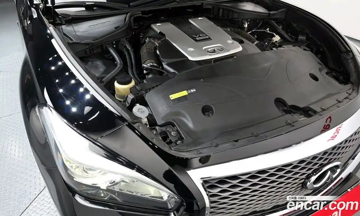 Infiniti Q70 2019 3.7 гидро в Москве № 976614, фото 6