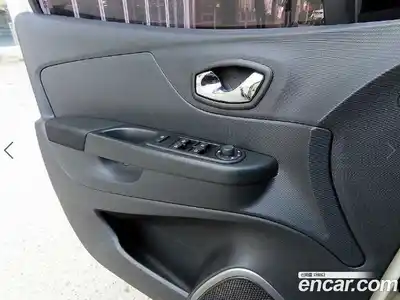 Renault QM3 2015 1.5 Автомат в Москве № 1000614, миниатюра 11