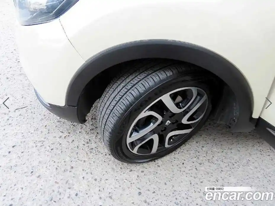 Renault QM3 2015 1.5 Автомат в Москве № 1000614, фото 19