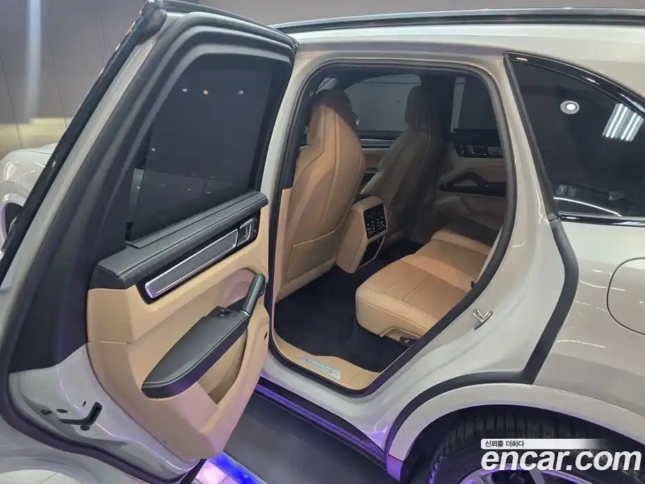 Porsche Cayenne 2023 3.0 гидро в Москве № 1003337, фото 11