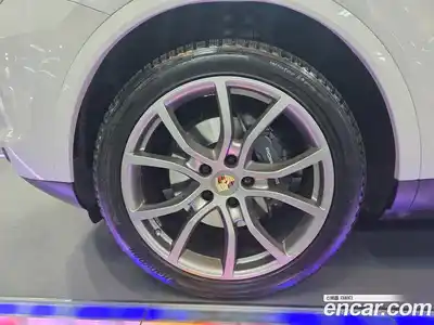 Porsche Cayenne 2023 3.0 гидро в Москве № 1003337, миниатюра 5