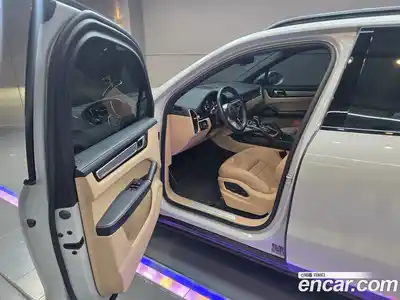 Porsche Cayenne 2023 3.0 гидро в Москве № 1003337, миниатюра 10