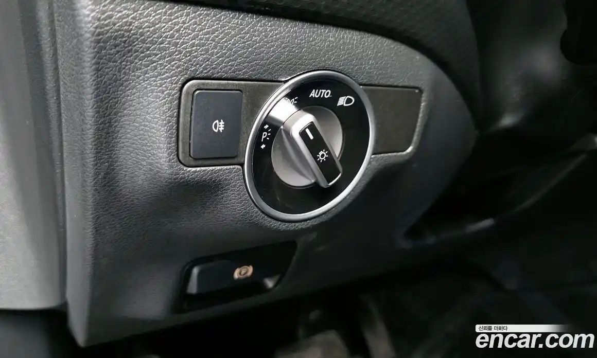 Mercedes-Benz A-Class 2018 1.6 гидро в Москве № 1005218, фото 18