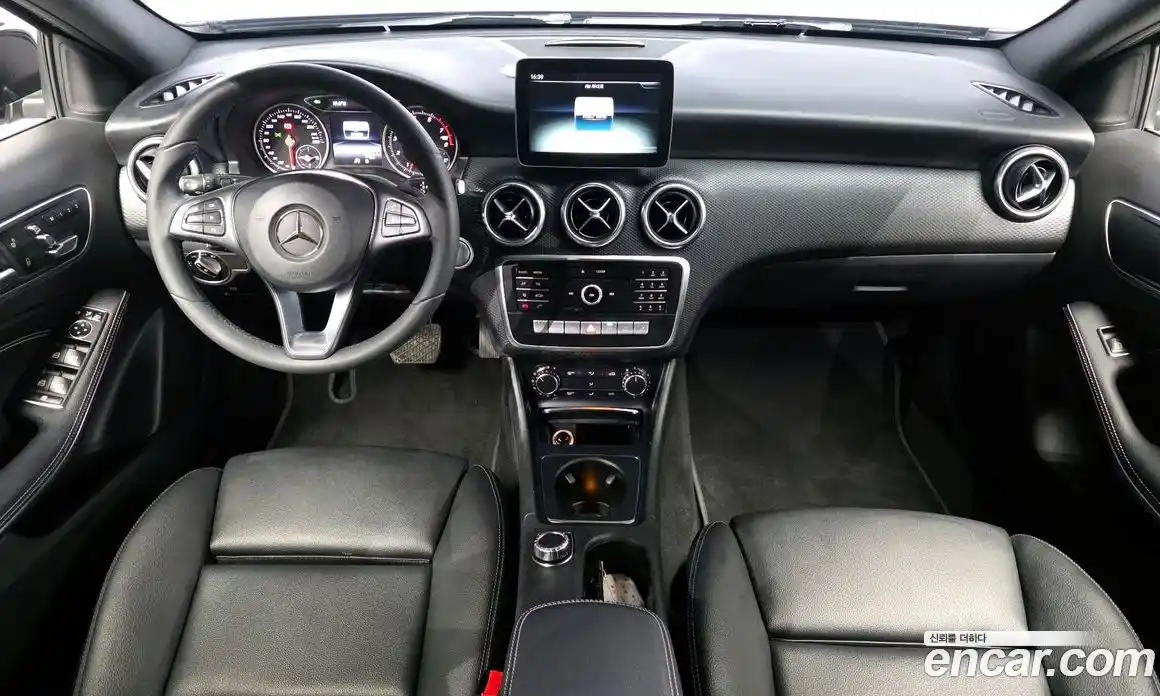 Mercedes-Benz A-Class 2018 1.6 гидро в Москве № 1005218, фото 7