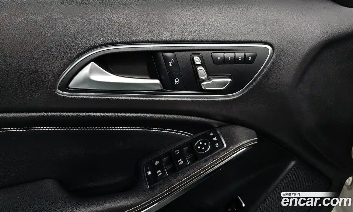 Mercedes-Benz GLA-Class 2019 2.0 гидро в Москве № 1005391, фото 17