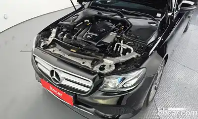 Mercedes-Benz E-Class 2018 2.0 гидро в Москве № 1006115, миниатюра 6