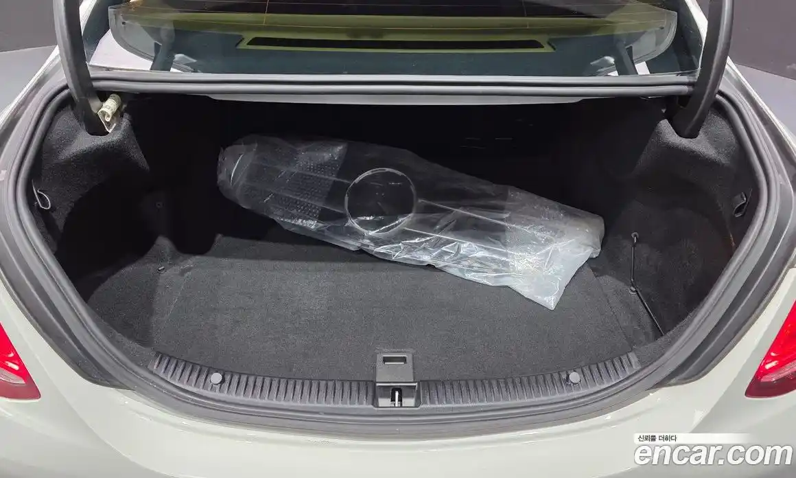 Mercedes-Benz C-Class 2017 2.0 гидро в Москве № 1006515, фото 20