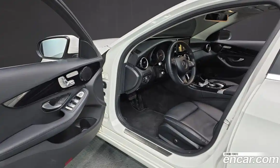 Mercedes-Benz C-Class 2017 2.0 гидро в Москве № 1006515, фото 10