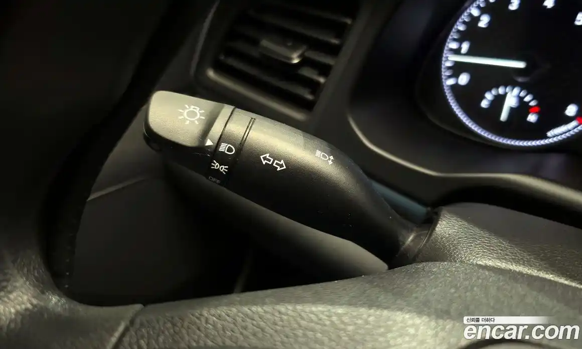 Hyundai Avante 2018 1.6 Автомат в Москве № 1008252, фото 19