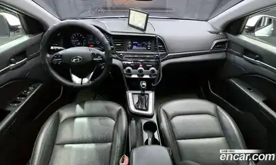 Hyundai Avante 2018 1.6 Автомат в Москве № 1008252, миниатюра 7