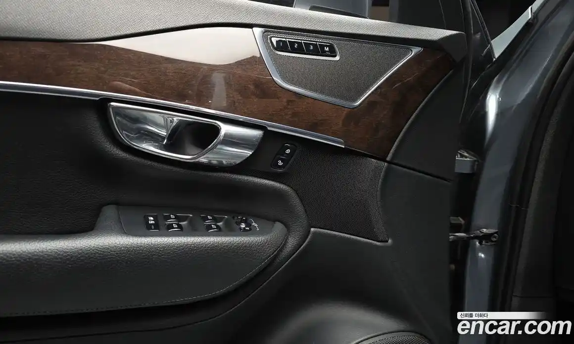 Volvo XC90 2017 2.0 гидро в Москве № 1010190, фото 18