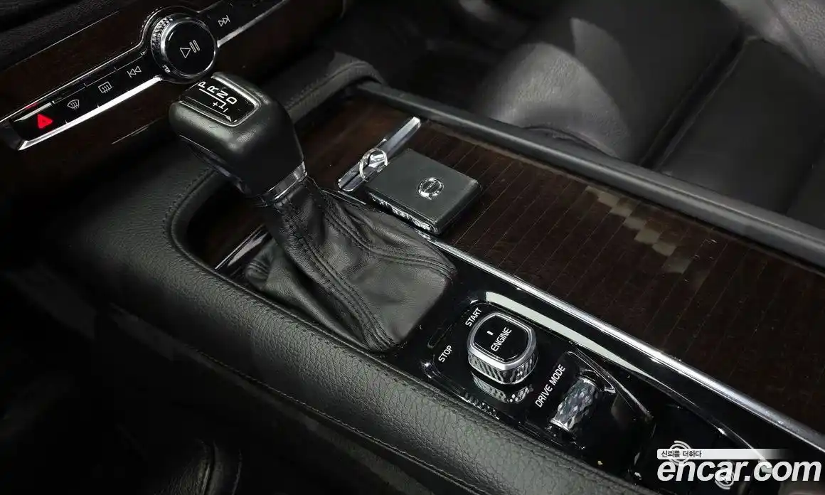 Volvo XC90 2017 2.0 гидро в Москве № 1010190, фото 9