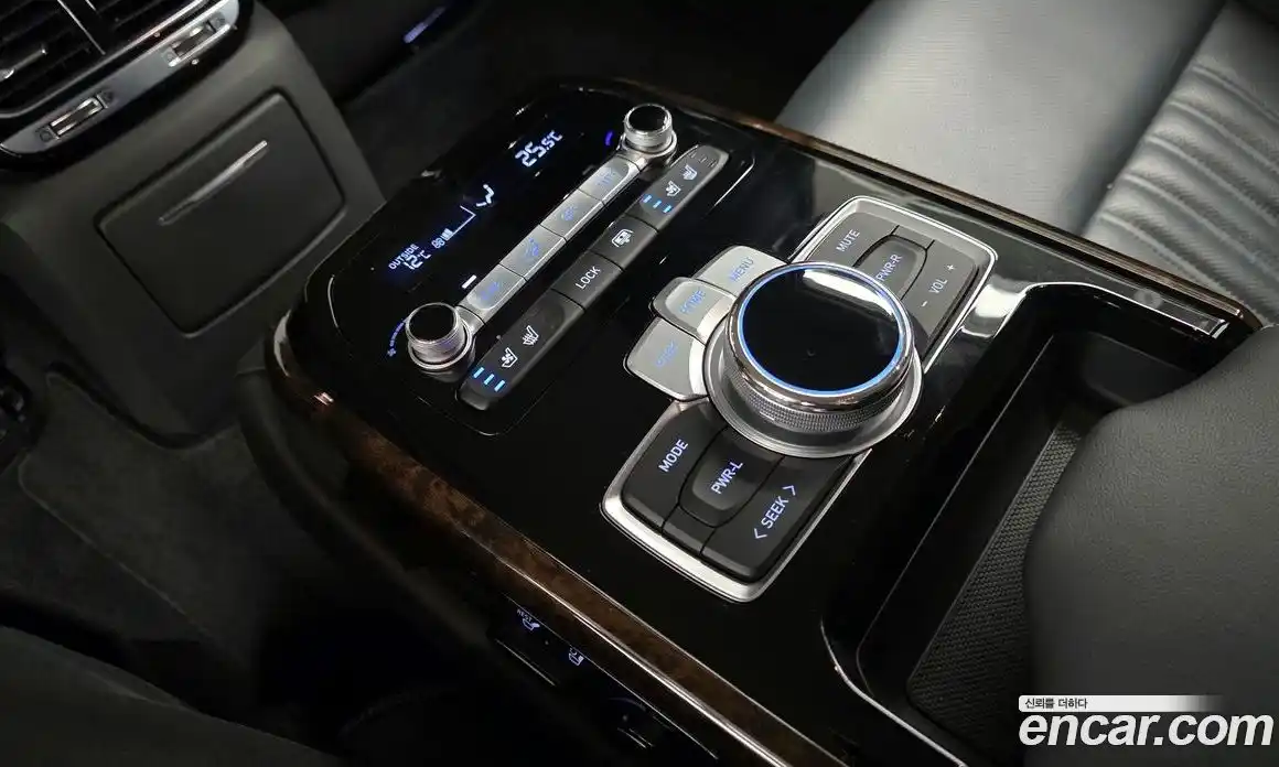 Genesis G90 2021 3.8 Автомат в Москве № 1010250, фото 18