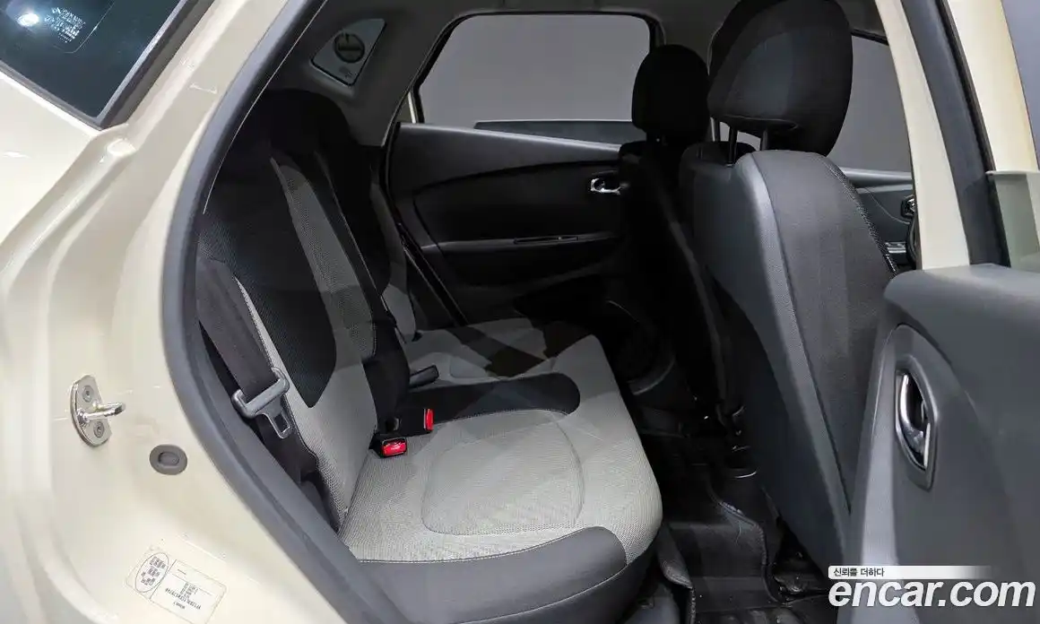 Renault QM3 2014 1.5 Автомат в Москве № 1013322, фото 12