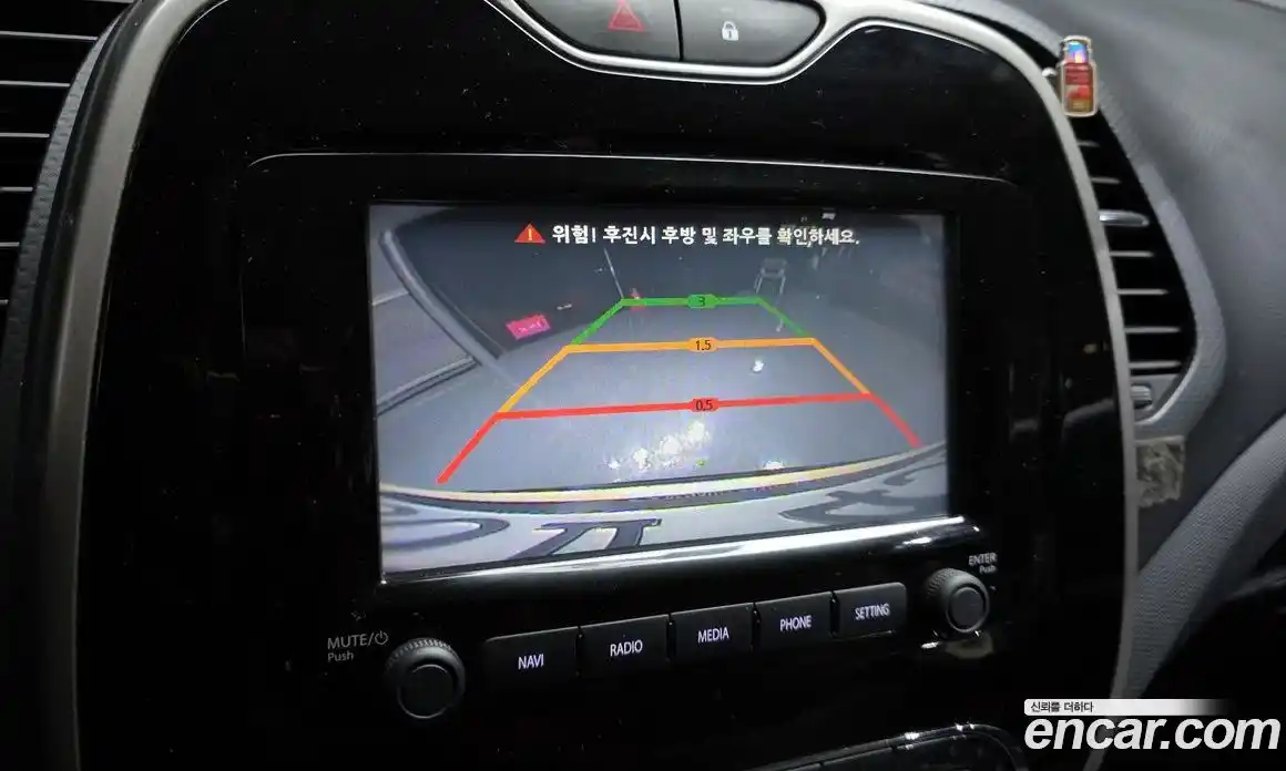 Renault QM3 2014 1.5 Автомат в Москве № 1013322, фото 17