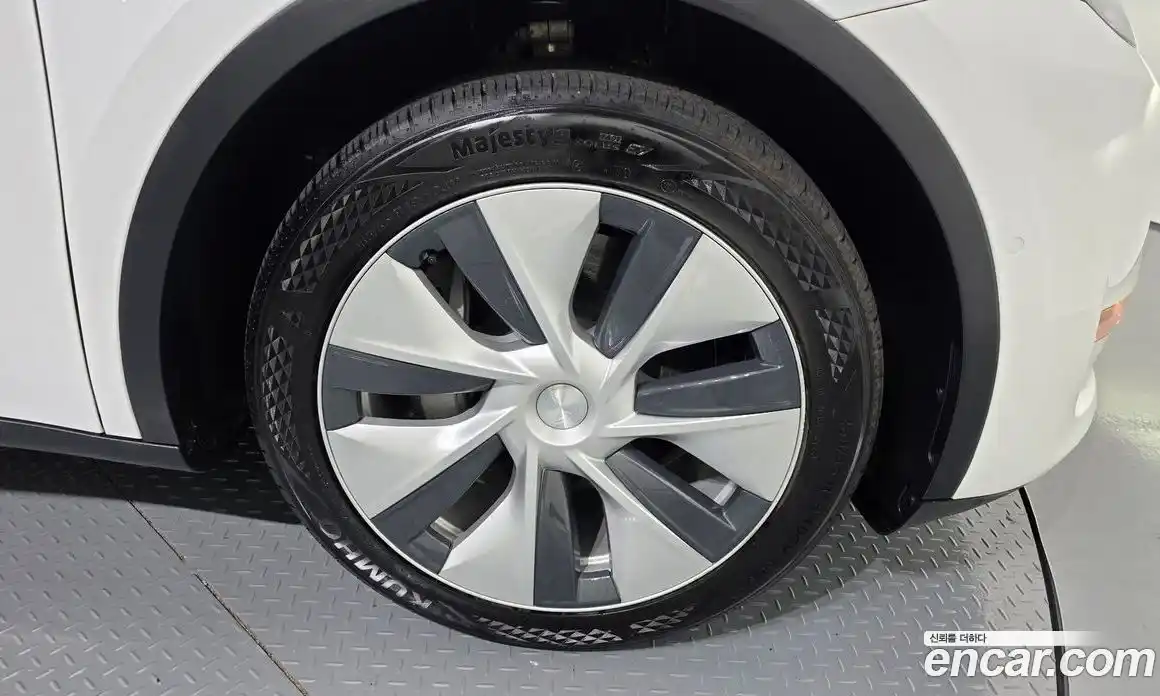 Tesla Model Y 2021 0.2 гидро в Москве № 1014231, фото 5