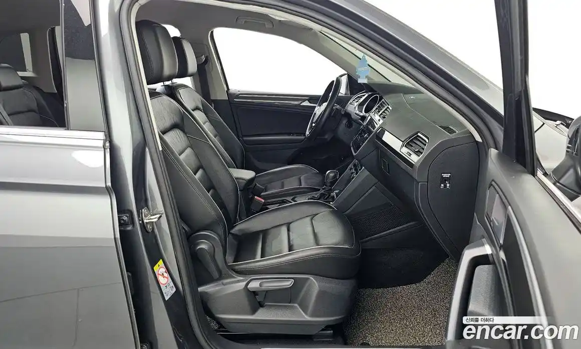 Volkswagen Tiguan 2020 2.0 гидро в Москве № 1014579, фото 11