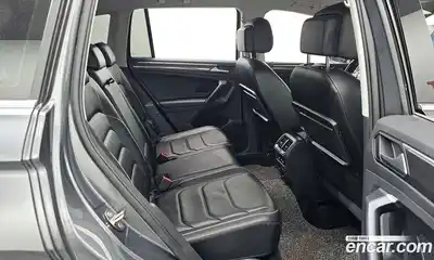 Volkswagen Tiguan 2020 2.0 гидро в Москве № 1014579, миниатюра 12