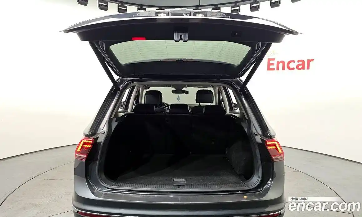 Volkswagen Tiguan 2020 2.0 гидро в Москве № 1014579, фото 20