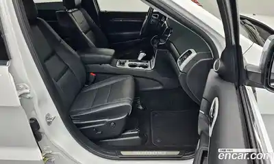 Jeep Cherokee 2021 3.6 гидро в Москве № 1014898, миниатюра 10