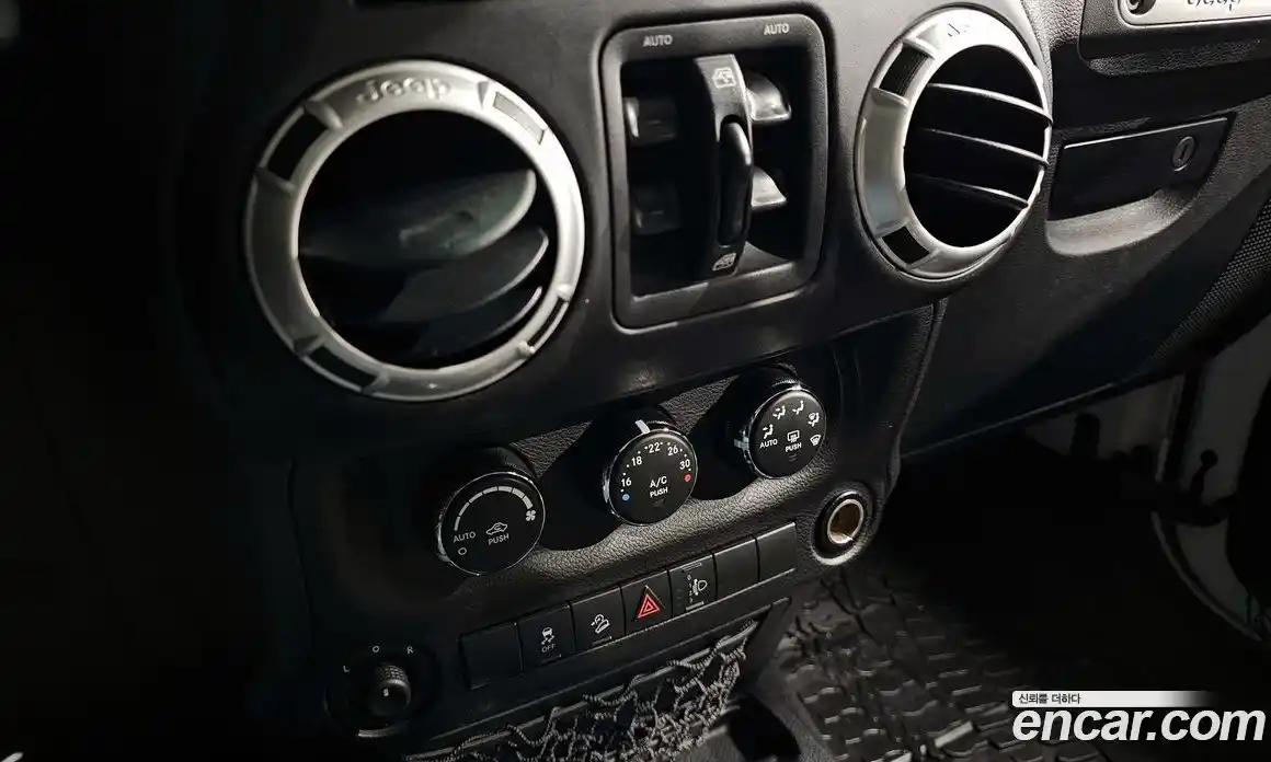 Jeep Wrangler 2014 2.8 гидро в Москве № 1015050, фото 18