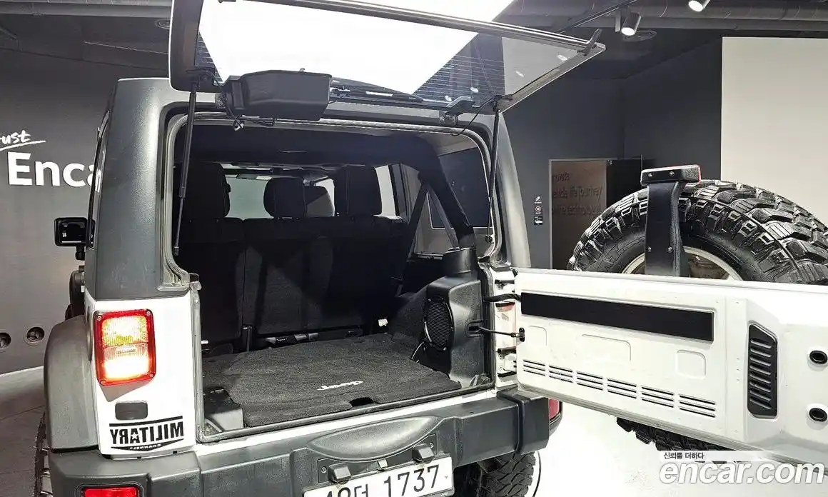 Jeep Wrangler 2014 2.8 гидро в Москве № 1015050, фото 19