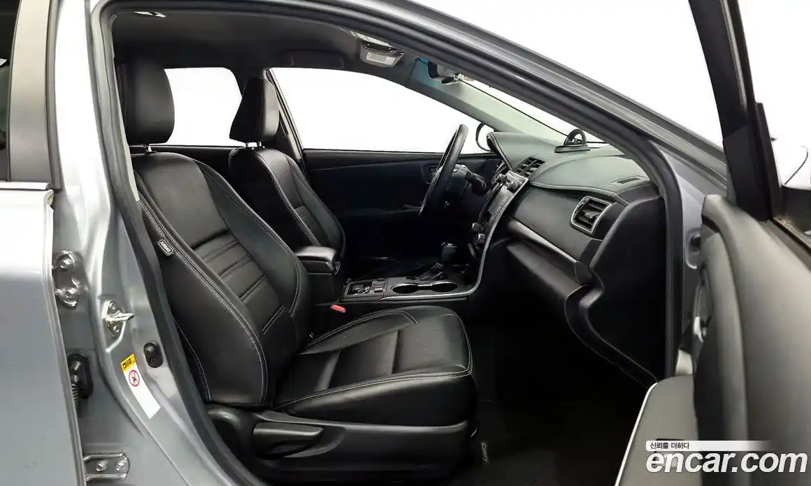 Toyota Camry 2017 2.5 гидро в Москве № 1015233, фото 11