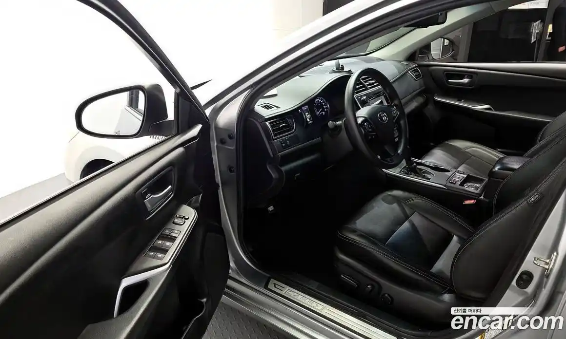 Toyota Camry 2017 2.5 гидро в Москве № 1015233, фото 10