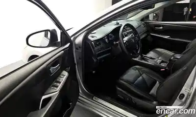 Toyota Camry 2017 2.5 гидро в Москве № 1015233, миниатюра 10