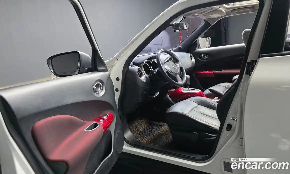 Nissan Juke 2017 1.6 гидро в Москве № 1015912, фото 10