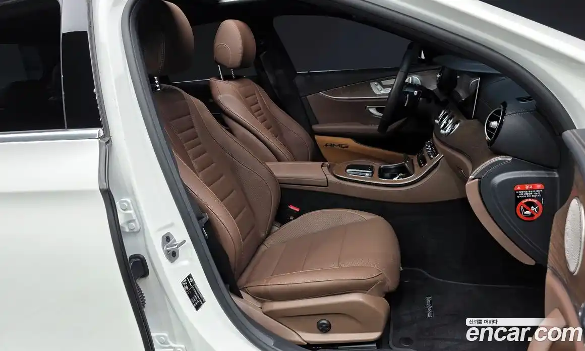 Mercedes-Benz E-Class 2023 1.9 гидро в Москве, фото 11