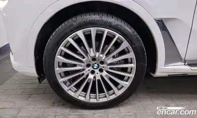 BMW X7 2020 3.0 гидро в Москве № 156976, миниатюра 5