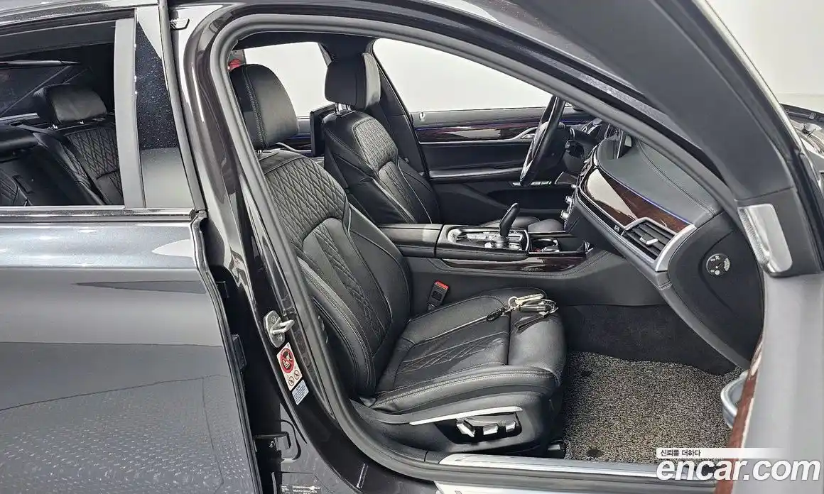 BMW 7-Series 2016 4.4 гидро в Москве № 159164, фото 12